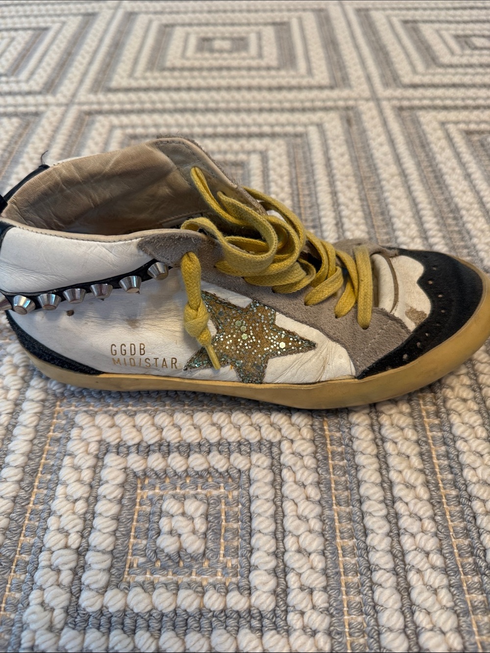 Golden Goose White Black Tan Sneakers with Gold Glitter Star and Studs - Picture 2 of 4